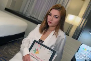 女員工用最佳的辦法來彌補不達標的業績 NicoLove